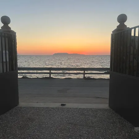 Mare In Giulia Sul Mare Apartment *